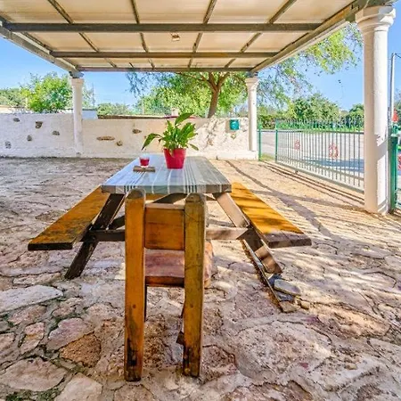 Apartment In With Terrace, Air Conditioning, Wi-fi Medulin