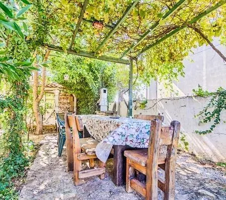 شقة In With Terrace, Air Conditioning, Wi-fi ميدولين