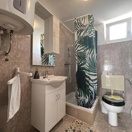 Apartment In With Terrace, Air Conditioning, Wi-fi Medulin