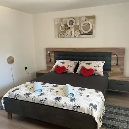 In With Terrace, Air Conditioning, Wi-fi ميدولين